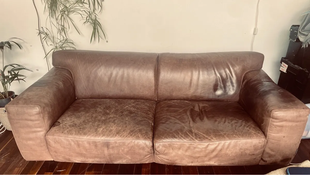 Quality, brown distressed leather couch - Image 2