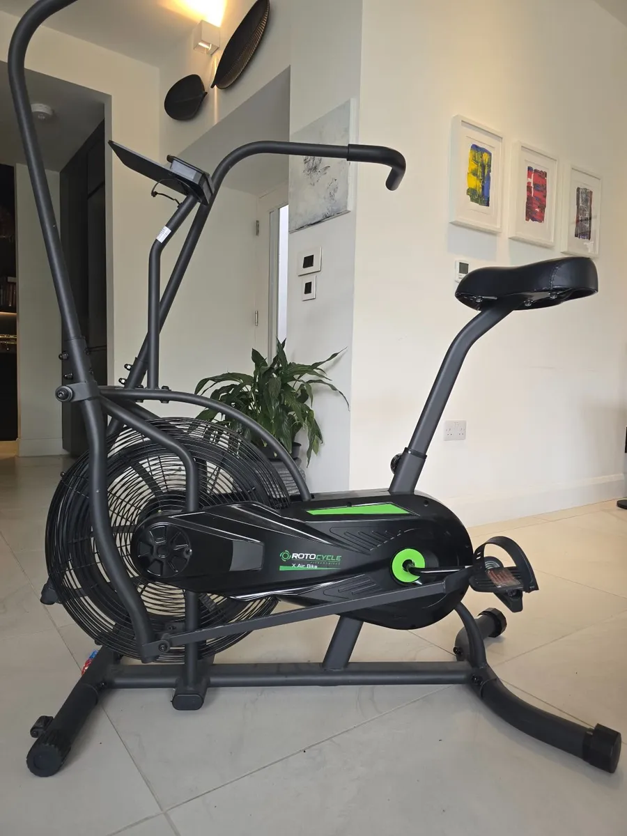 Indoor exercise bike - Image 1