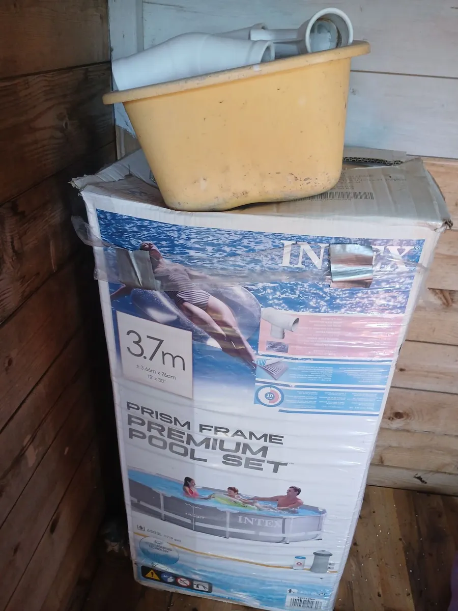 Swimming pool - Image 2