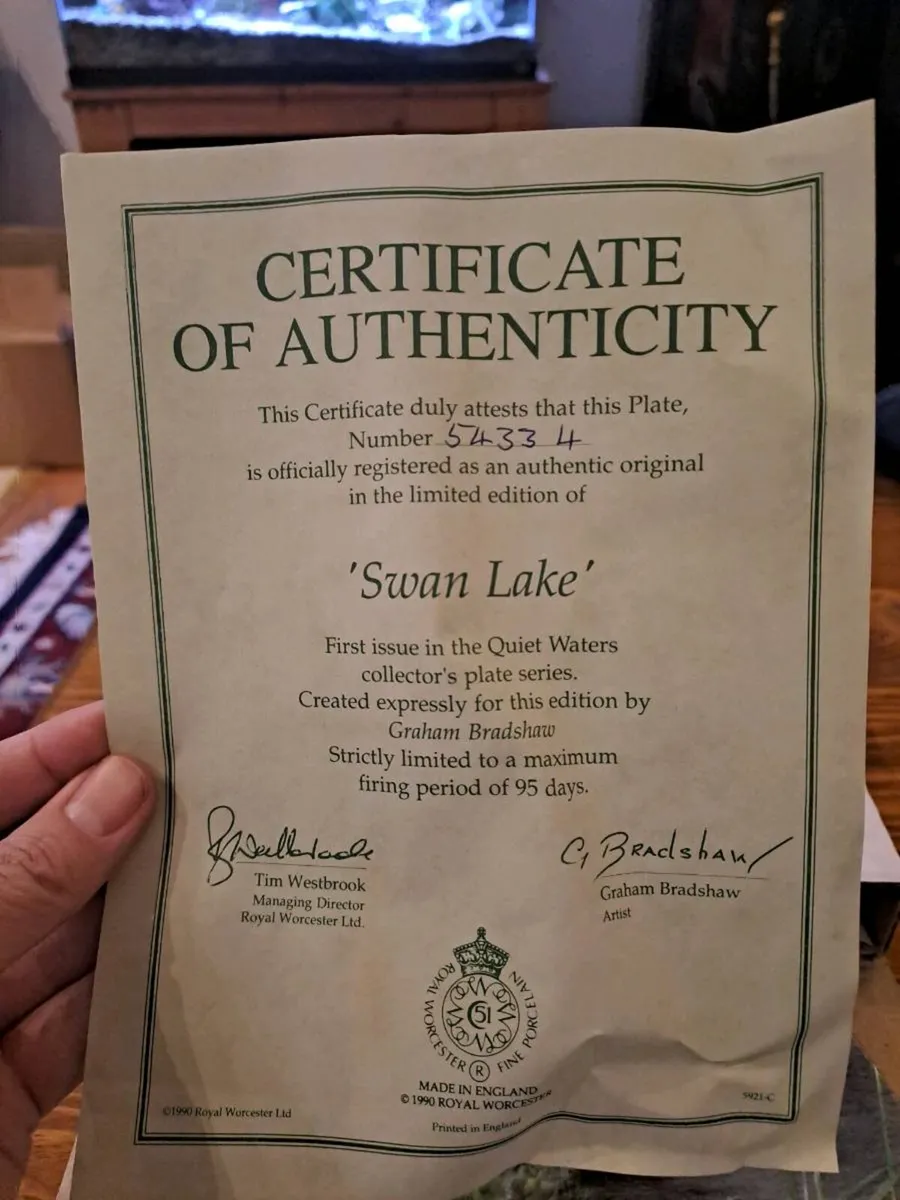 Royal Worcester Swan Lake Limited Edition - Image 3