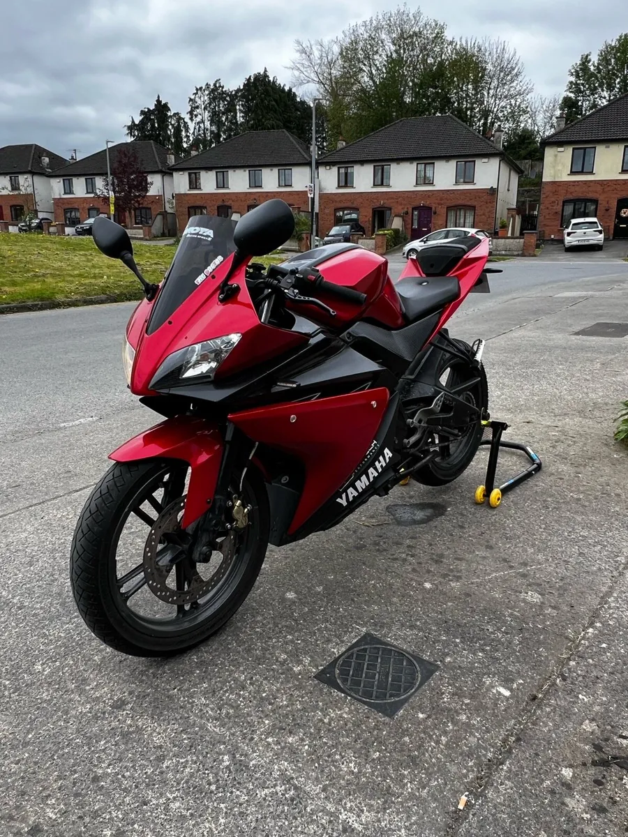 Yamaha YZF R125 - Image 1