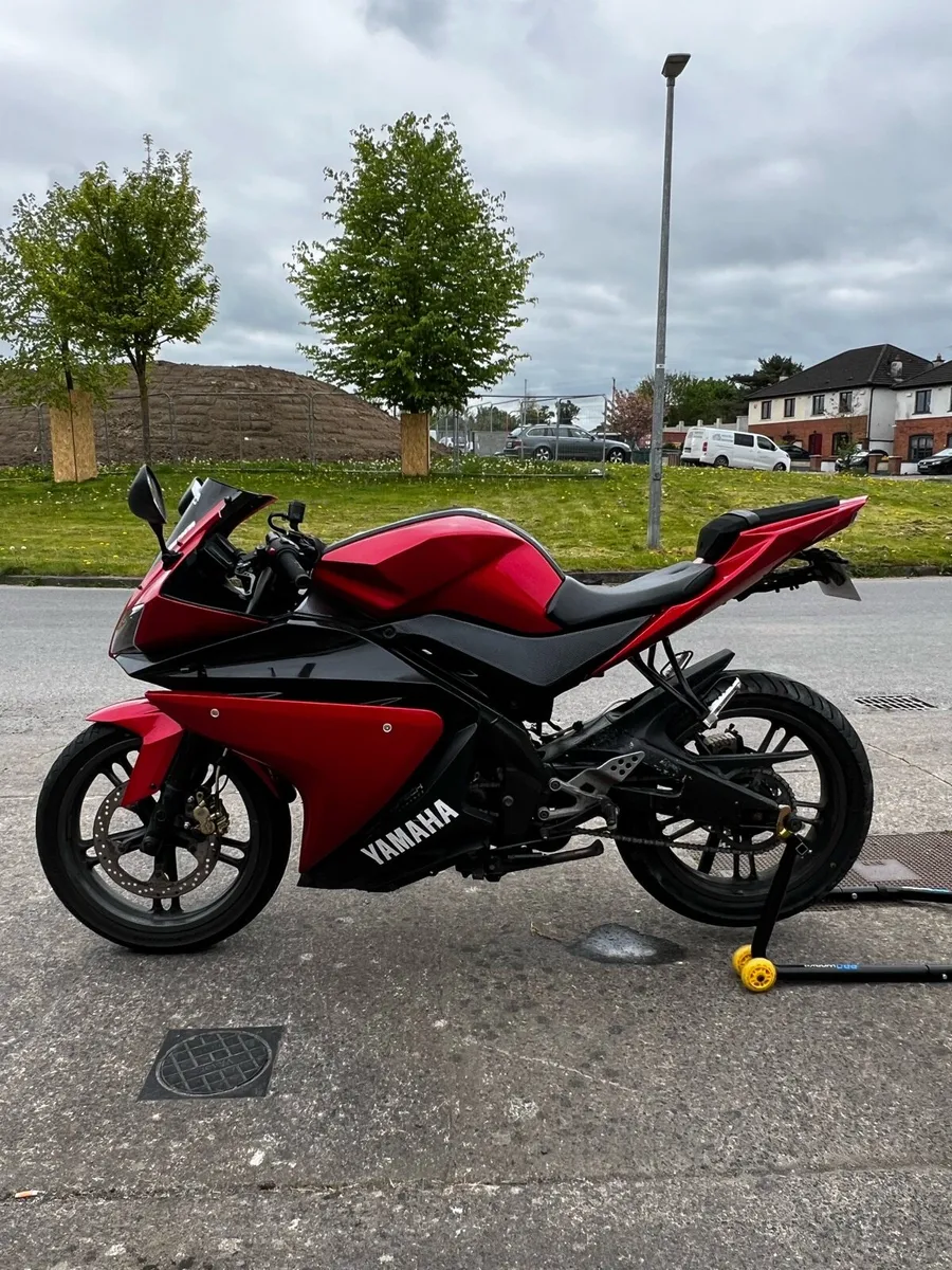 Yamaha YZF R125 - Image 2