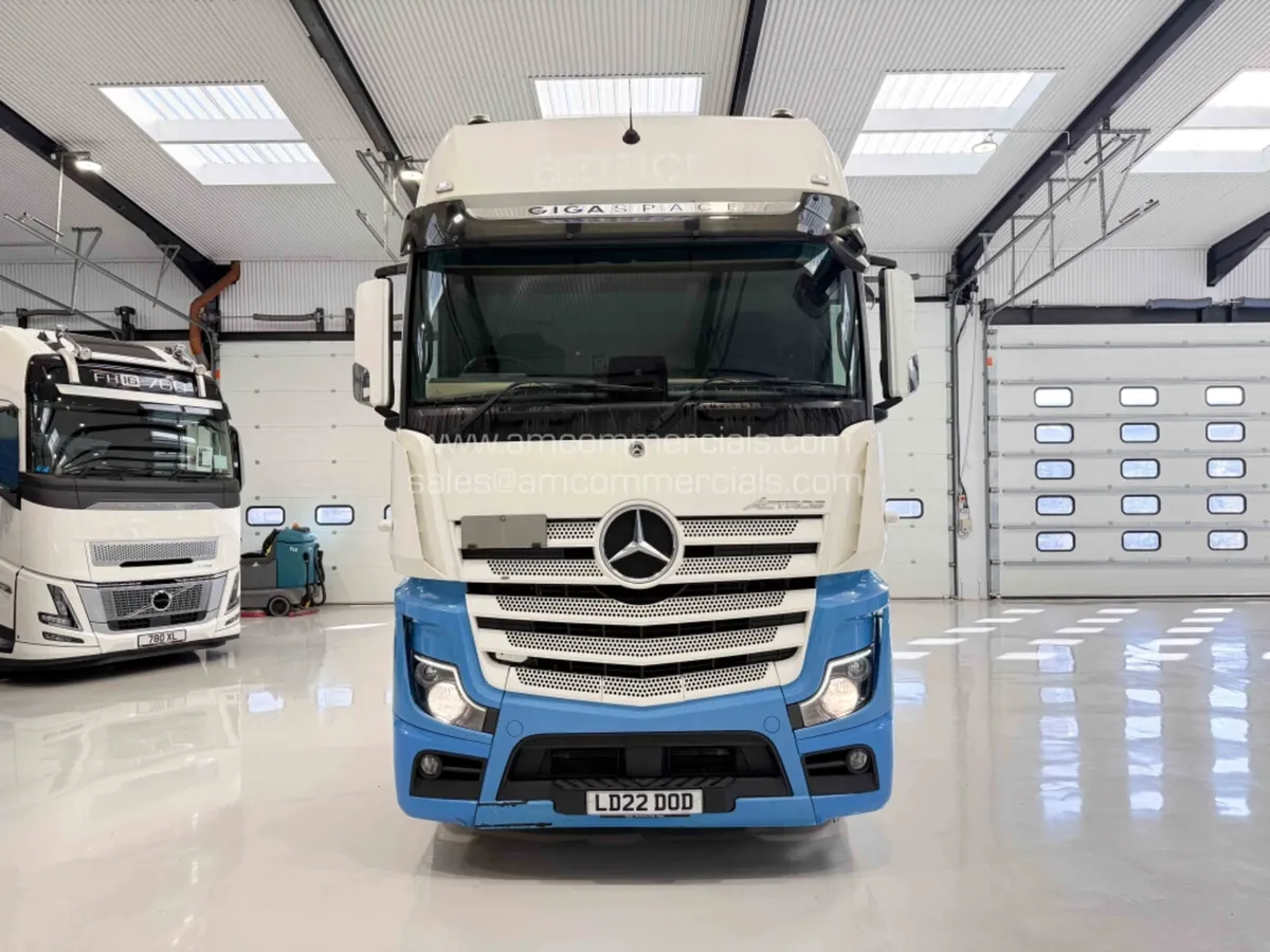 2022 MERCEDES-BENZ ACTROS 2458 GIGA SPACE - Image 2