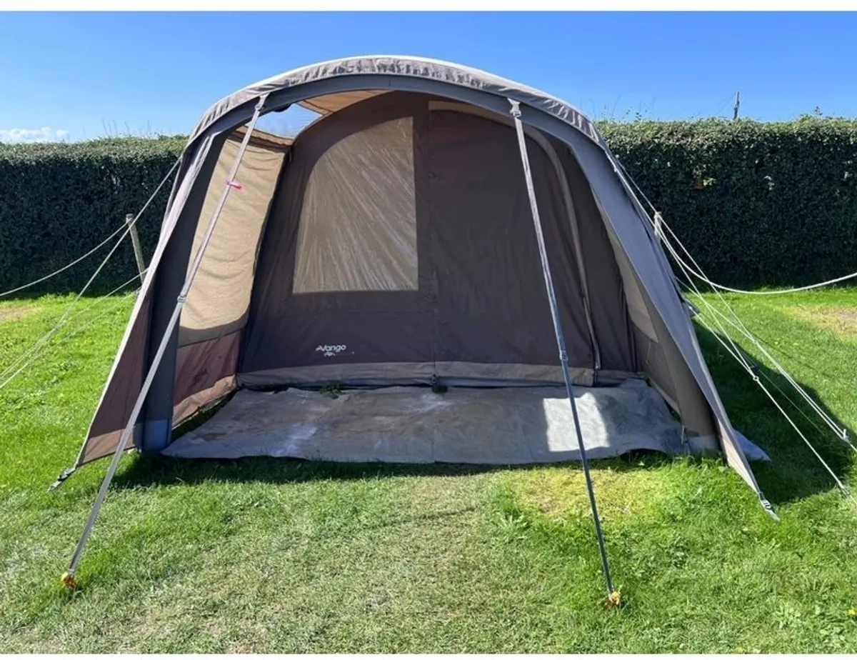 Vango solace TC 400 airbeam tent - Image 1
