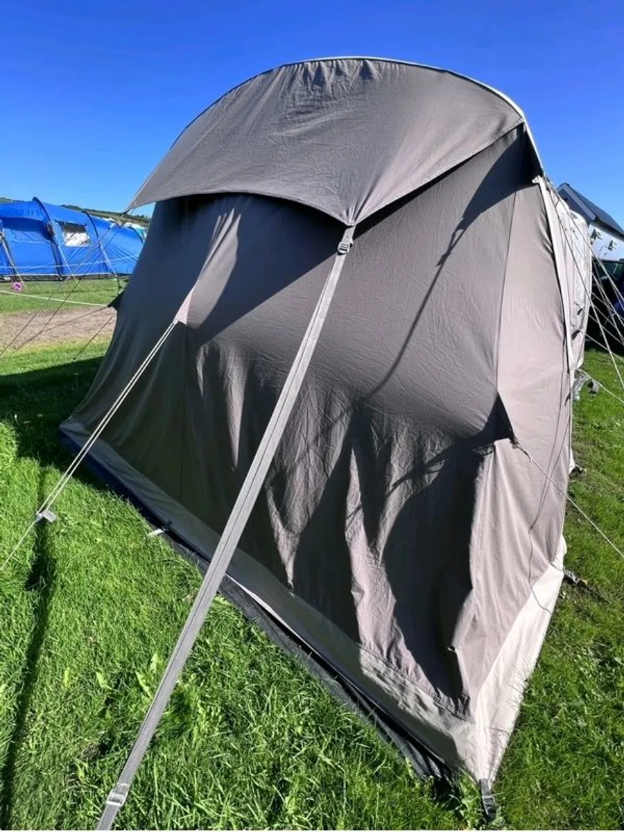 Vango solace TC 400 airbeam tent - Image 4