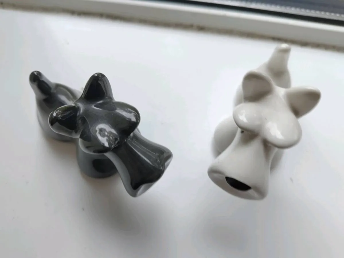 Vintage Scottie dog Salt and pepper shaker set - Image 2