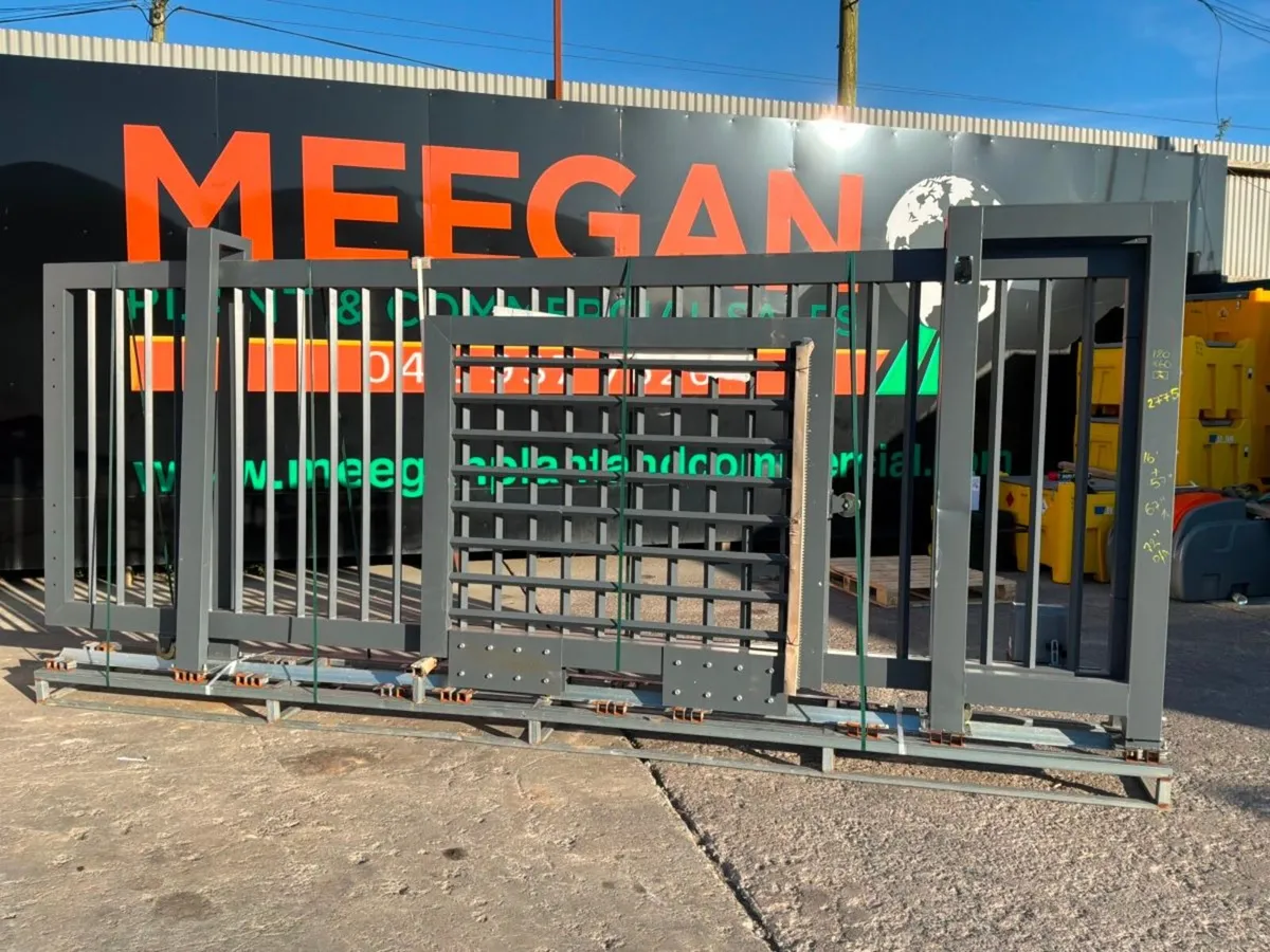 20ft ELECTRIC SLIDING GATE. - Image 1