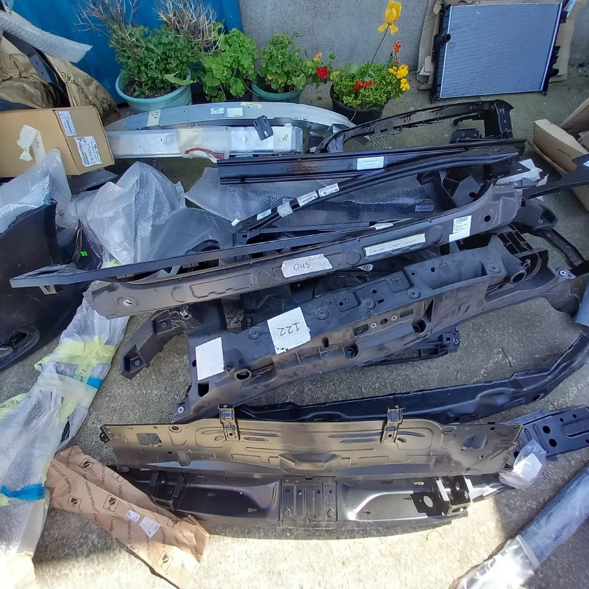 Genuine OEM Car Parts Job Lot - 100+ new parts - Image 2