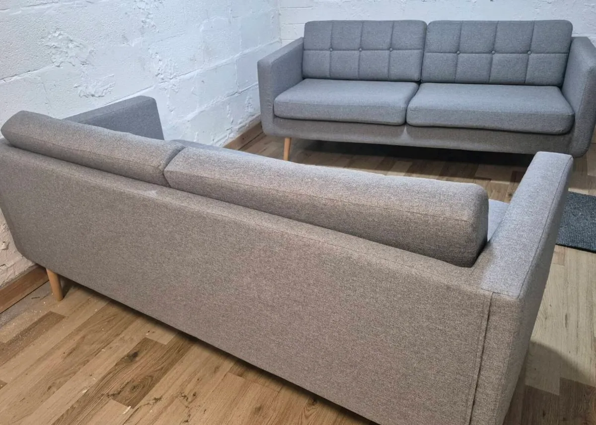 Grey suite with Delivery - Image 2