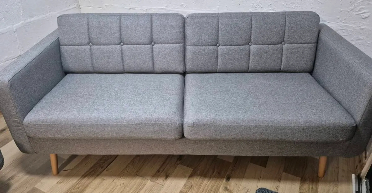 Grey suite with Delivery - Image 3