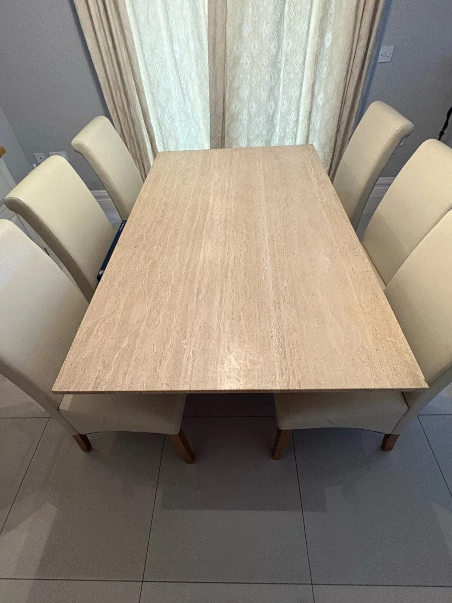 Kitchen / Dining table - Image 1