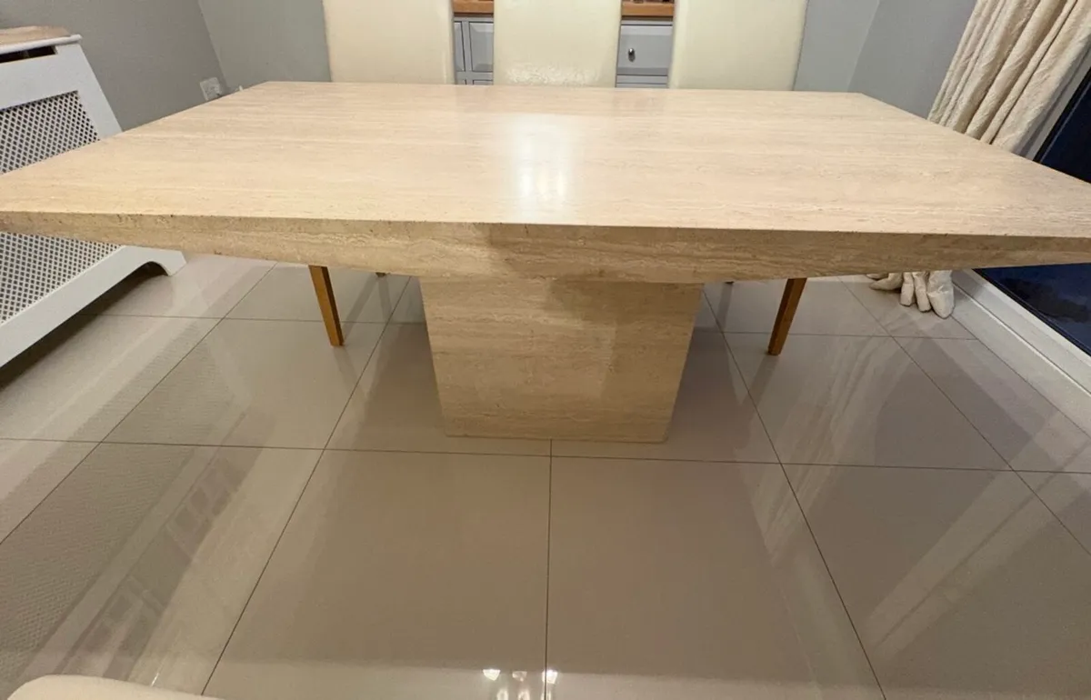 Kitchen / Dining table - Image 2