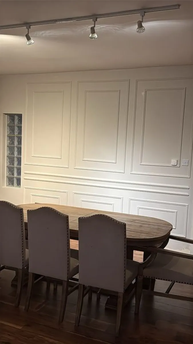 dinning table and chairs - Image 1