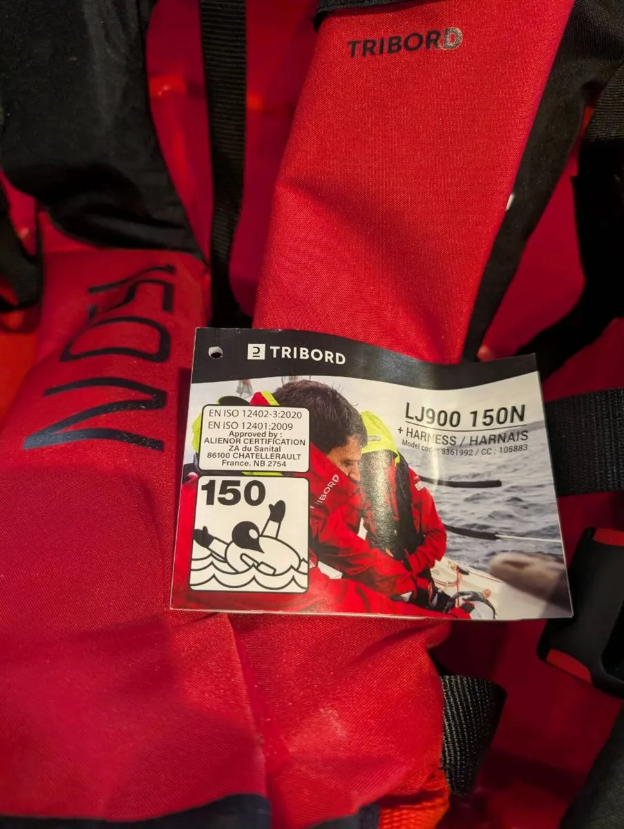 Fishing boat - Image 2