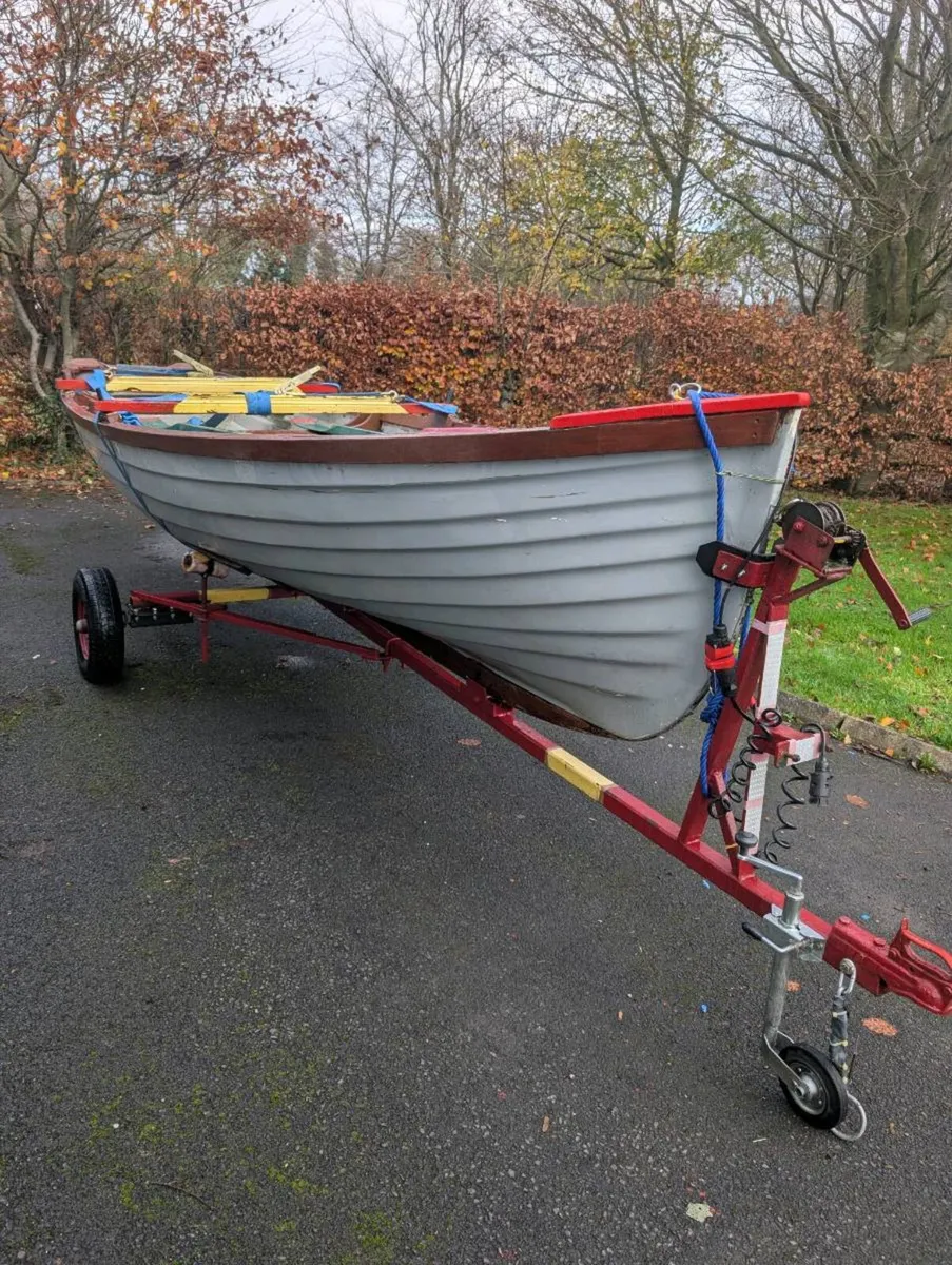 Fishing boat - Image 1