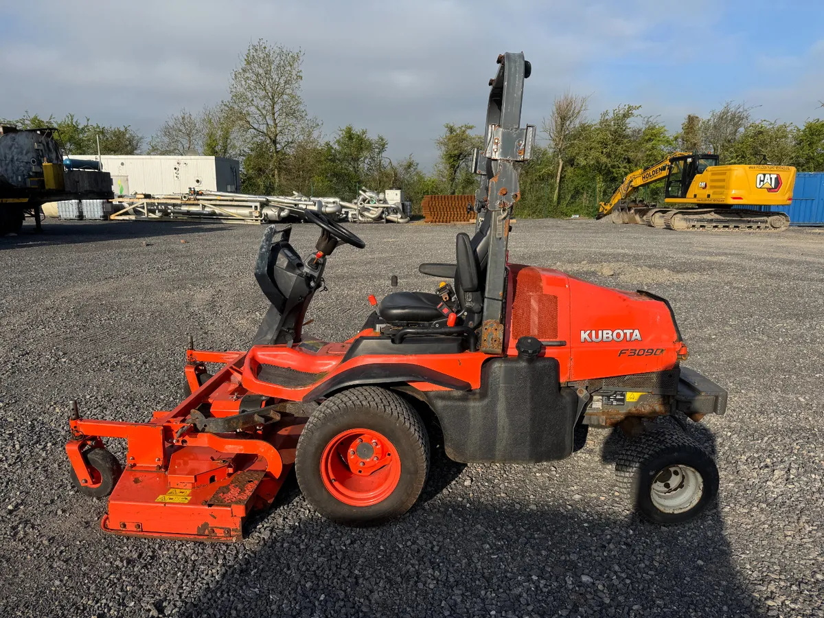 UNRESERVED 2020 KUBOTA F3090 DIESEL MOWER FOR AUCT - Image 2