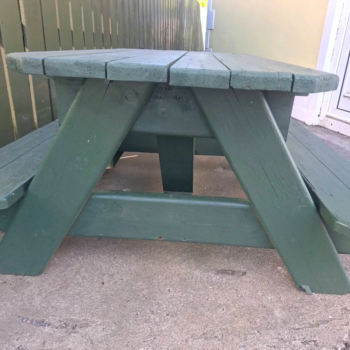 Picnic Table - Image 4
