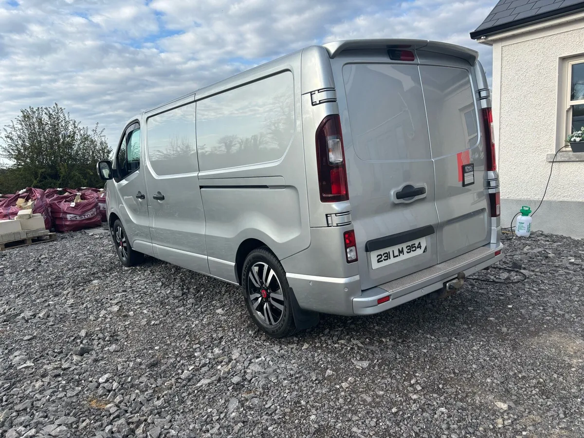 Renault trafic Red Edition 170 auto - Image 2