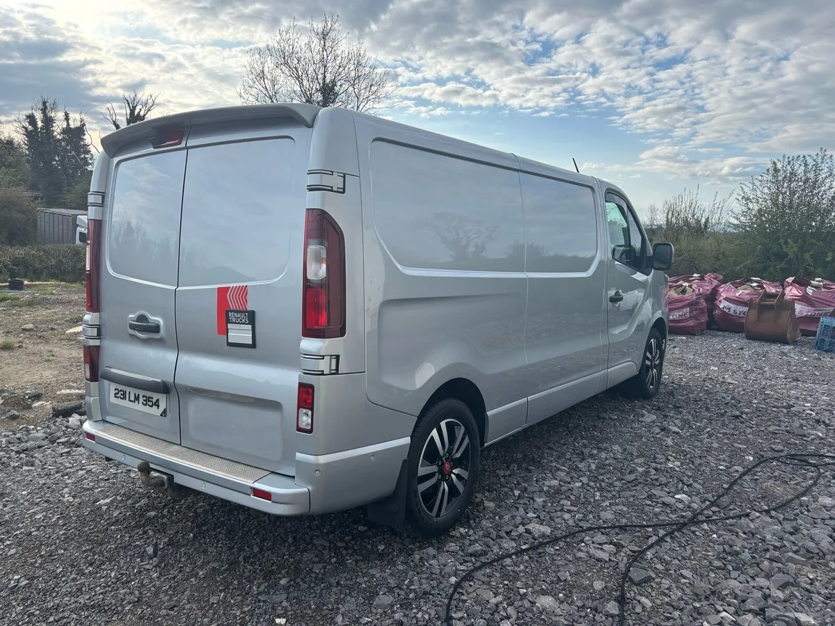 Renault trafic Red Edition 170 auto - Image 3