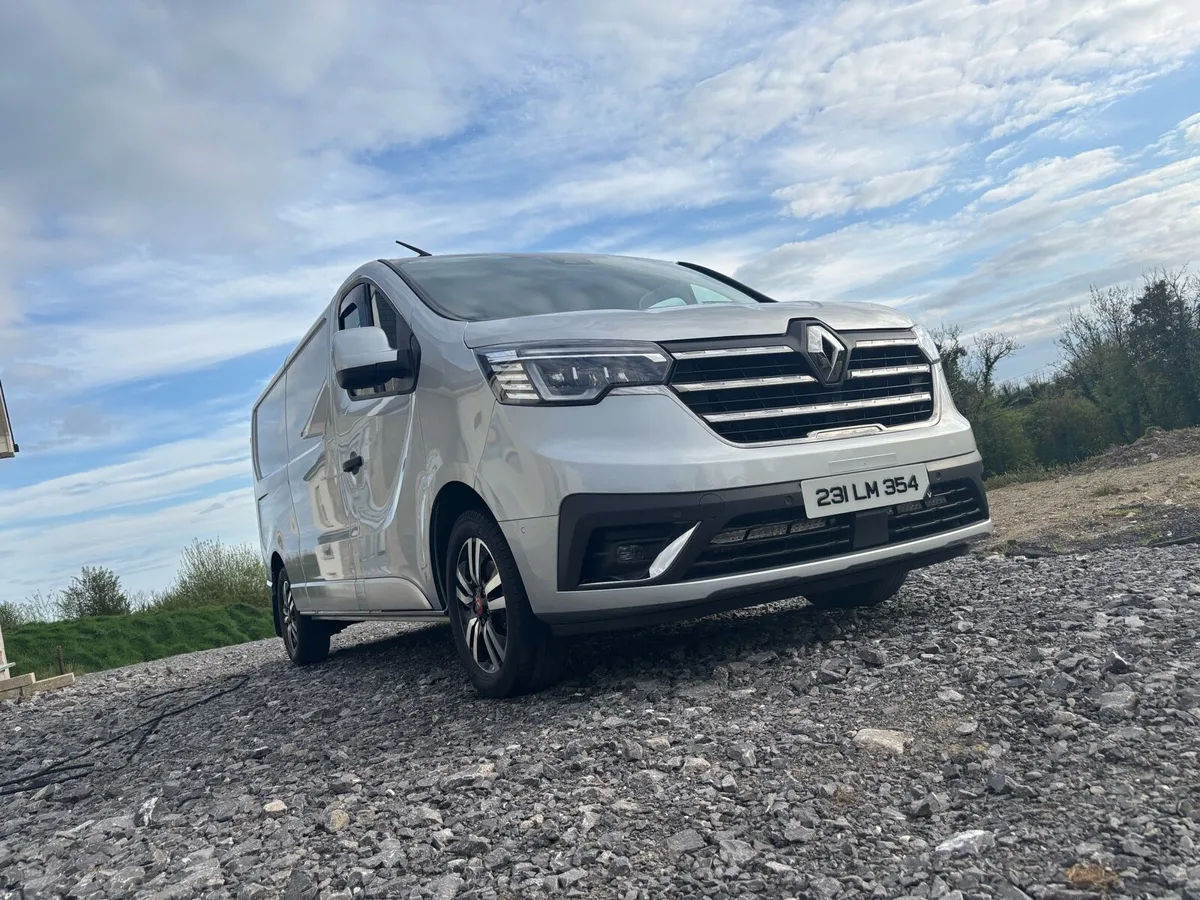 Renault trafic Red Edition 170 auto - Image 1