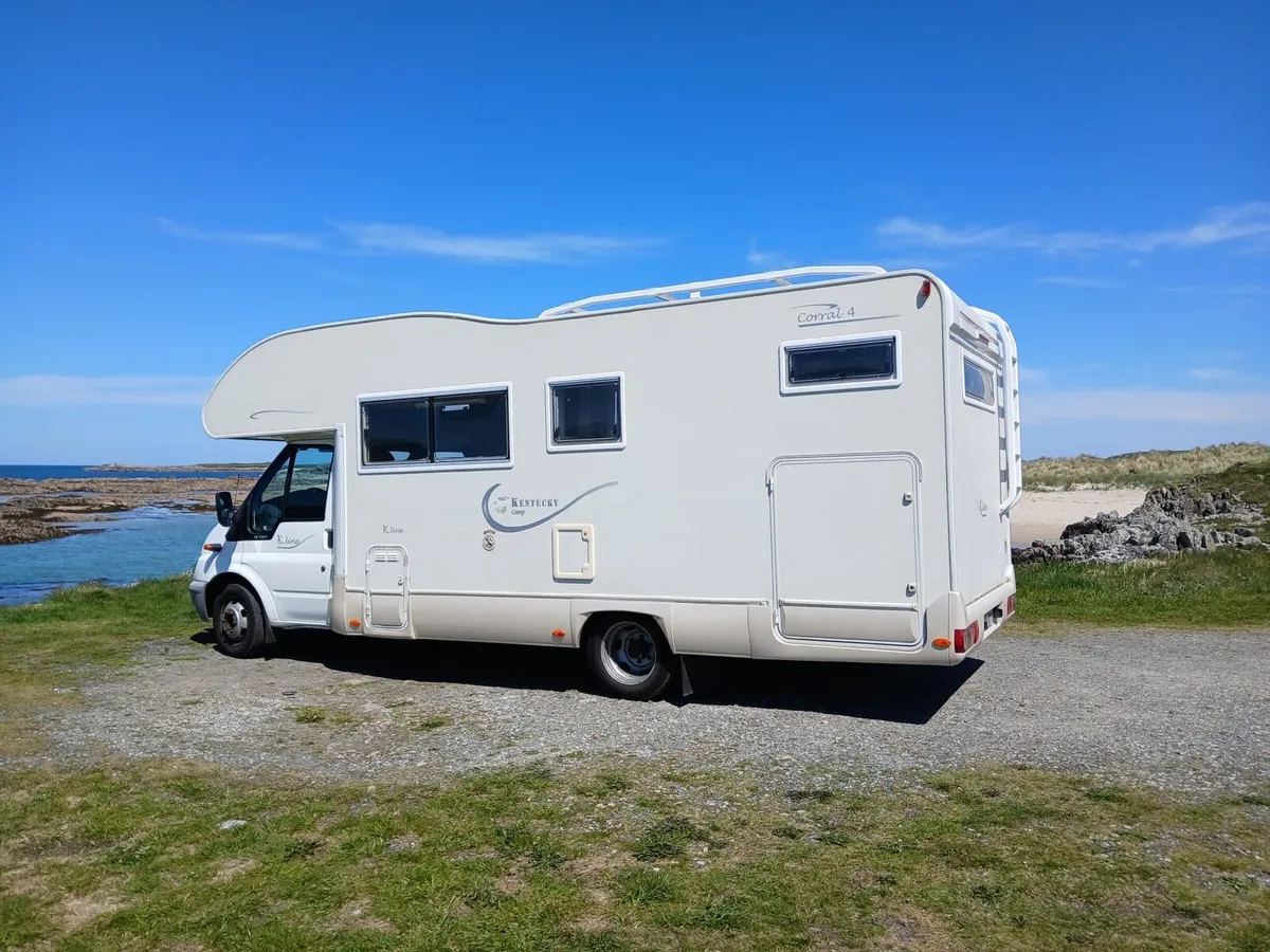 Ford Kentucky Motorhome. 6 berth. - Image 2
