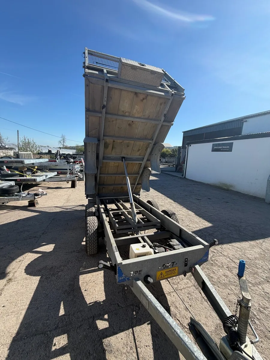 18 month old Dale Kane 10 x 5”6 tipper trailer - Image 4