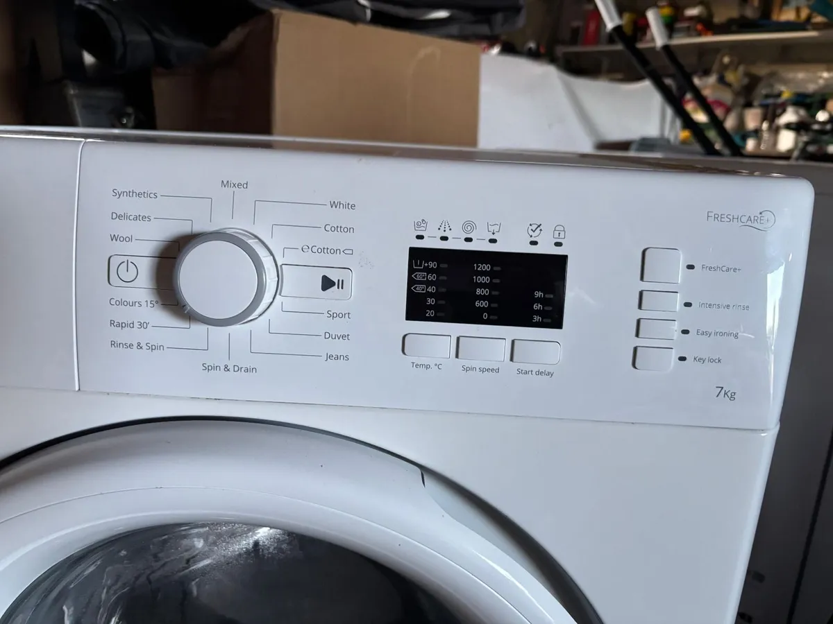 Whirlpool Freshcare+ 7kg Washing Machine - Image 2
