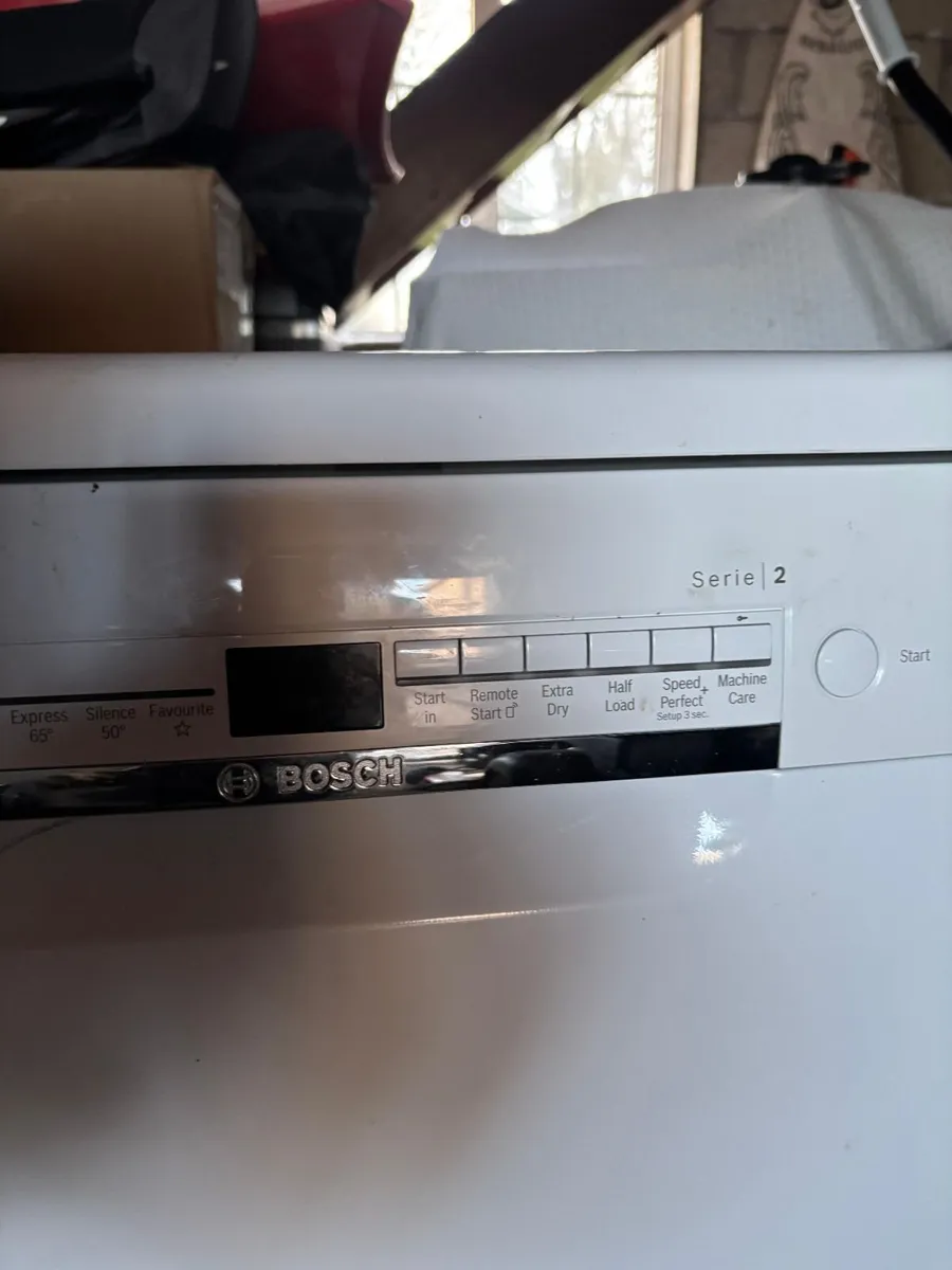 Bosch Serie 2 Dishwasher - Image 2