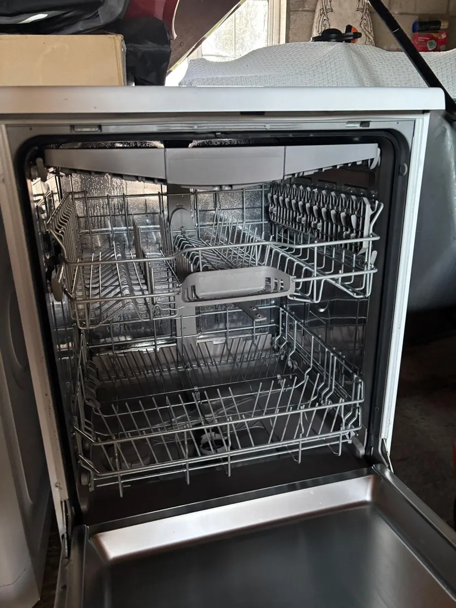 Bosch Serie 2 Dishwasher - Image 3