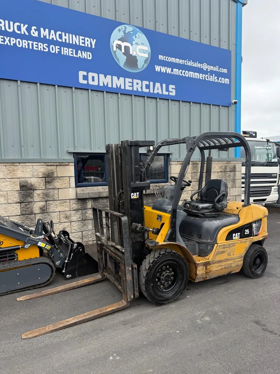 Caterpillar forklift 2.5ton - Image 3