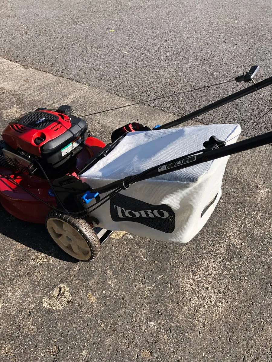 Toro Smart Stow mower - Image 3