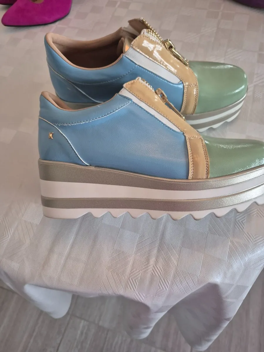 Ladies Shoes - Image 3