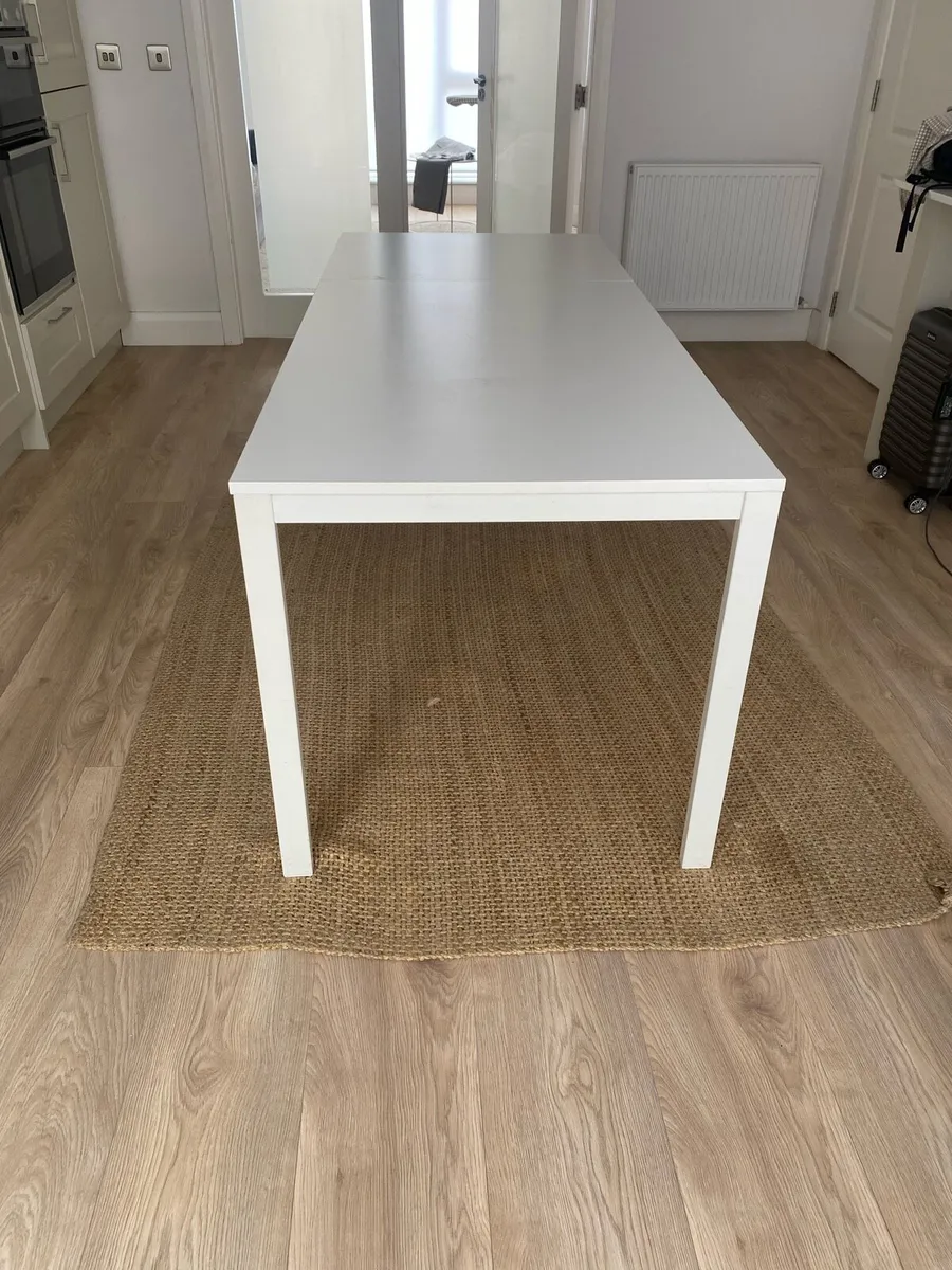 Extendable table FTG - Image 1