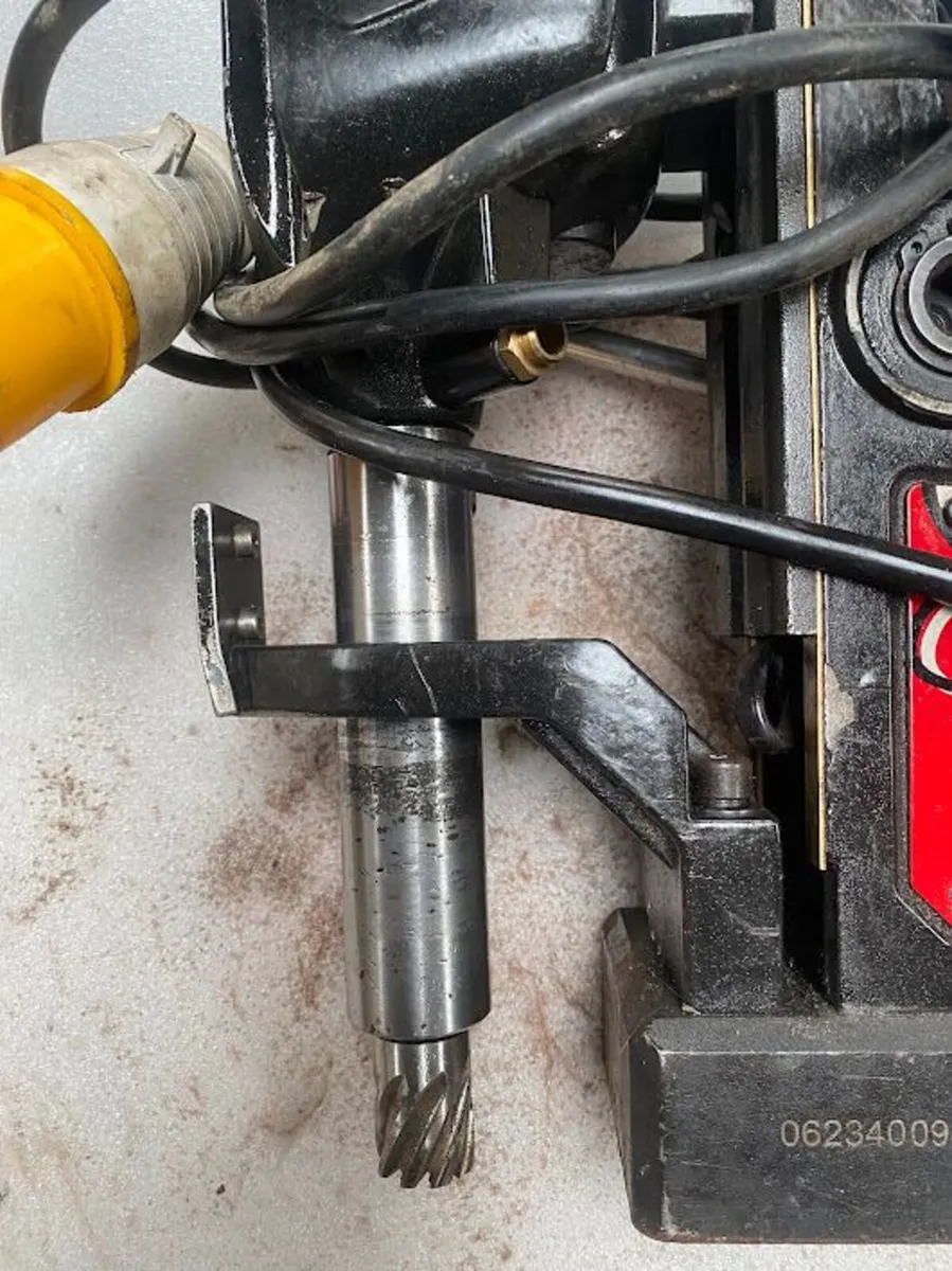 Magnetic Drill - Image 3