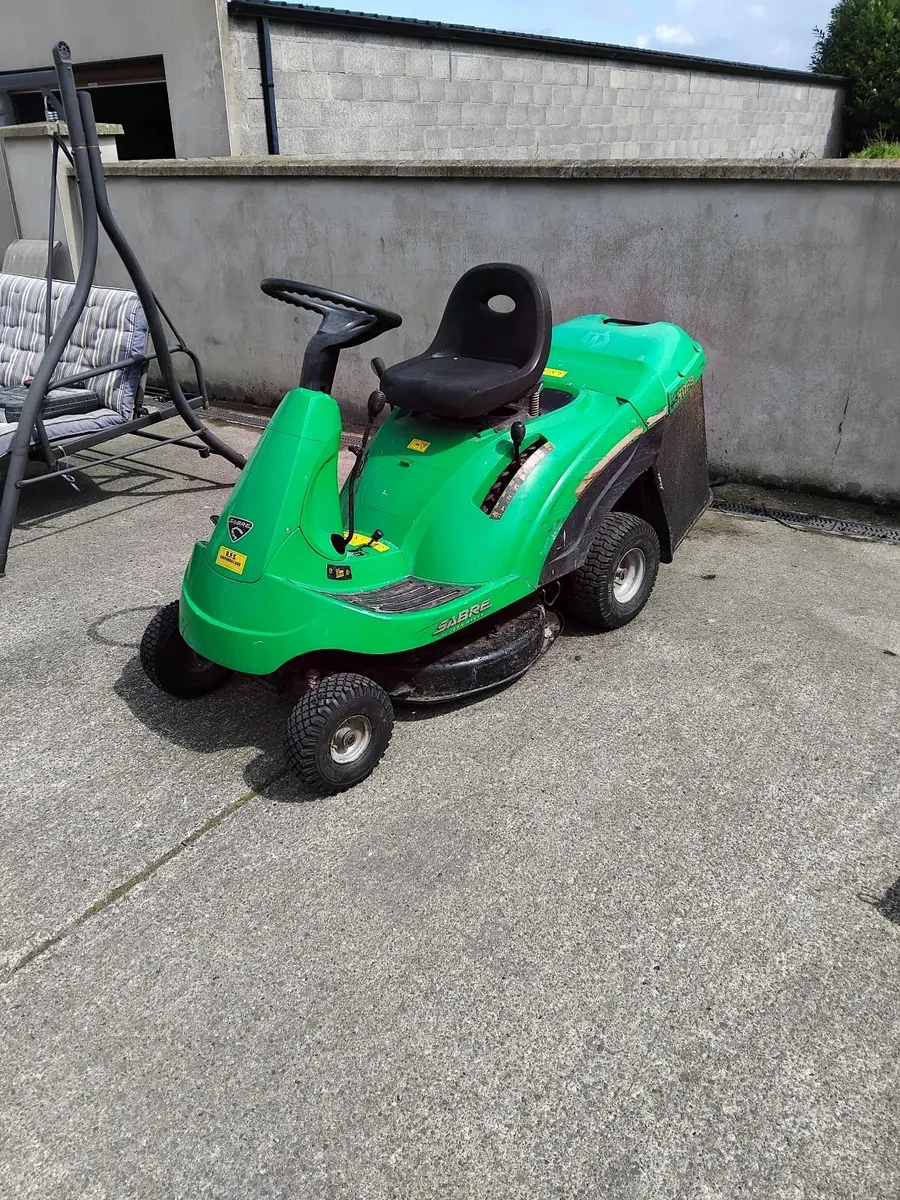 John deere ried on mower running well - Image 1