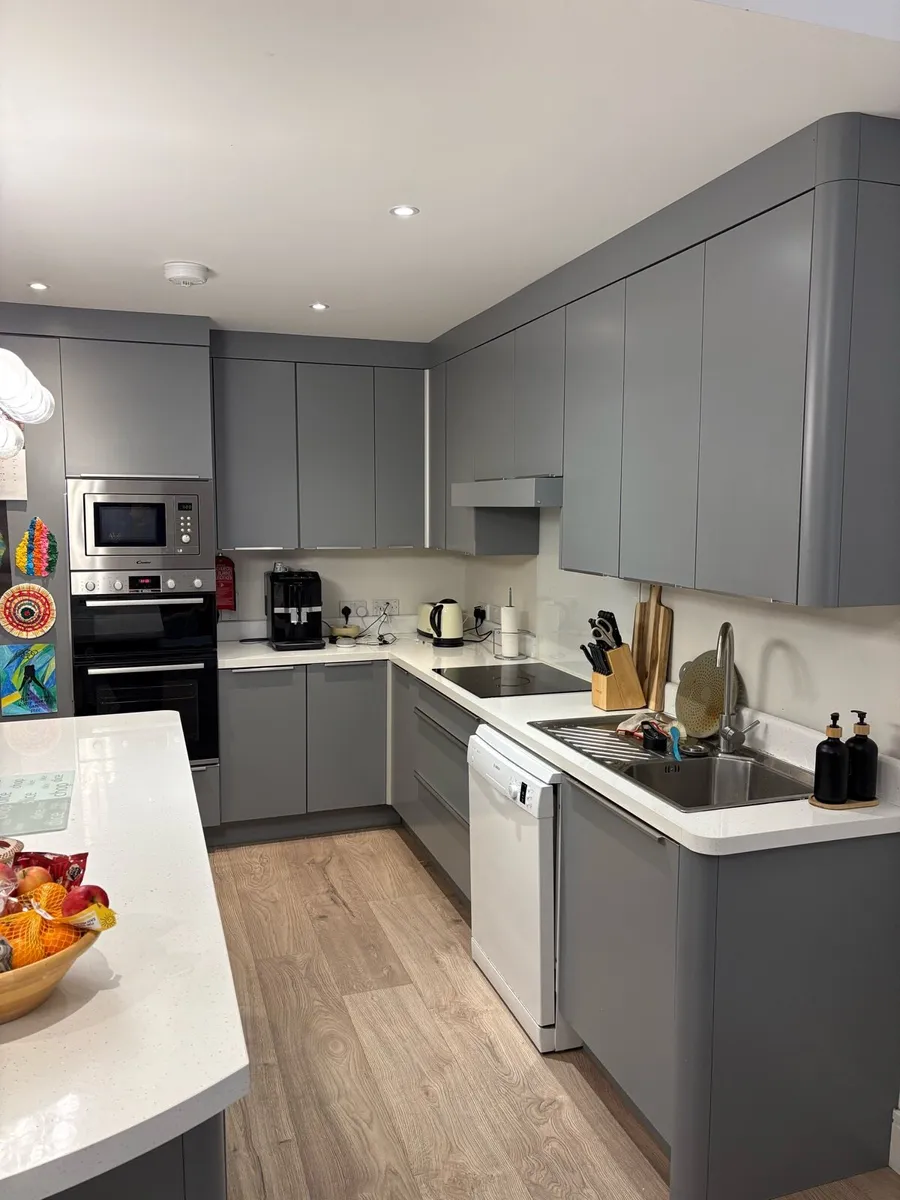 Fitted kitchen - Image 3