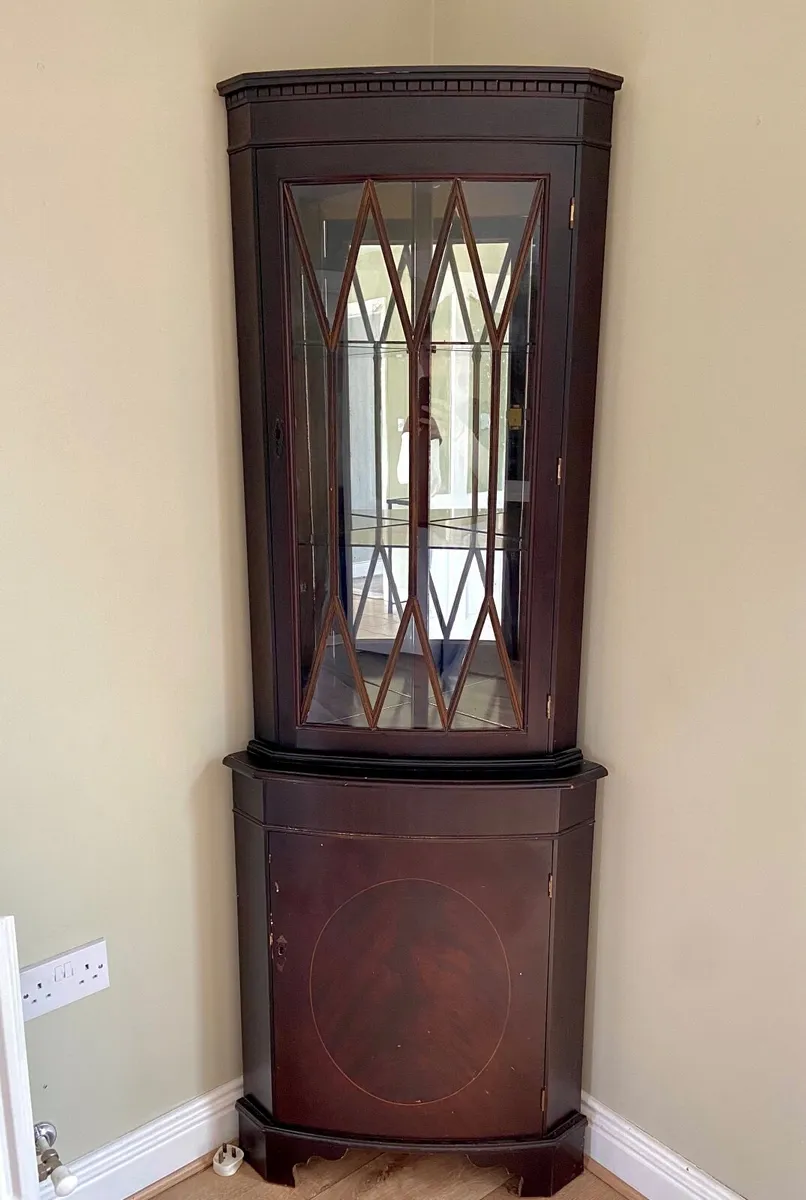 Corner display cabinet - Image 2