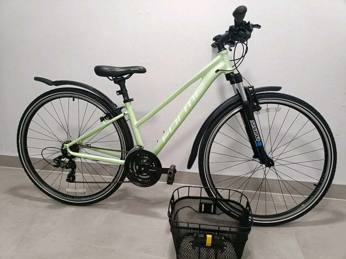 Ladies bike in beautiful condition  size M 15inch - Image 1