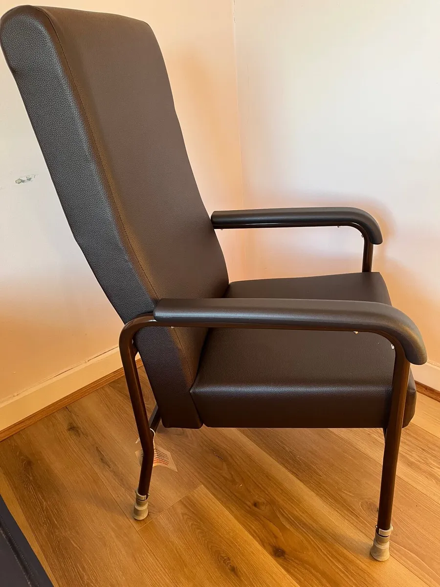 Orthopaedic bedside chair - Image 1