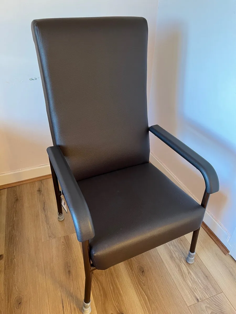 Orthopaedic bedside chair - Image 2
