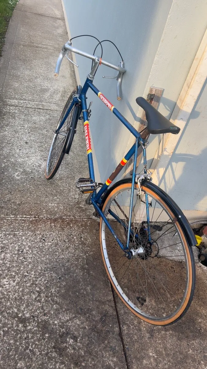 1975 Raleigh Scorpio road bike - Image 2