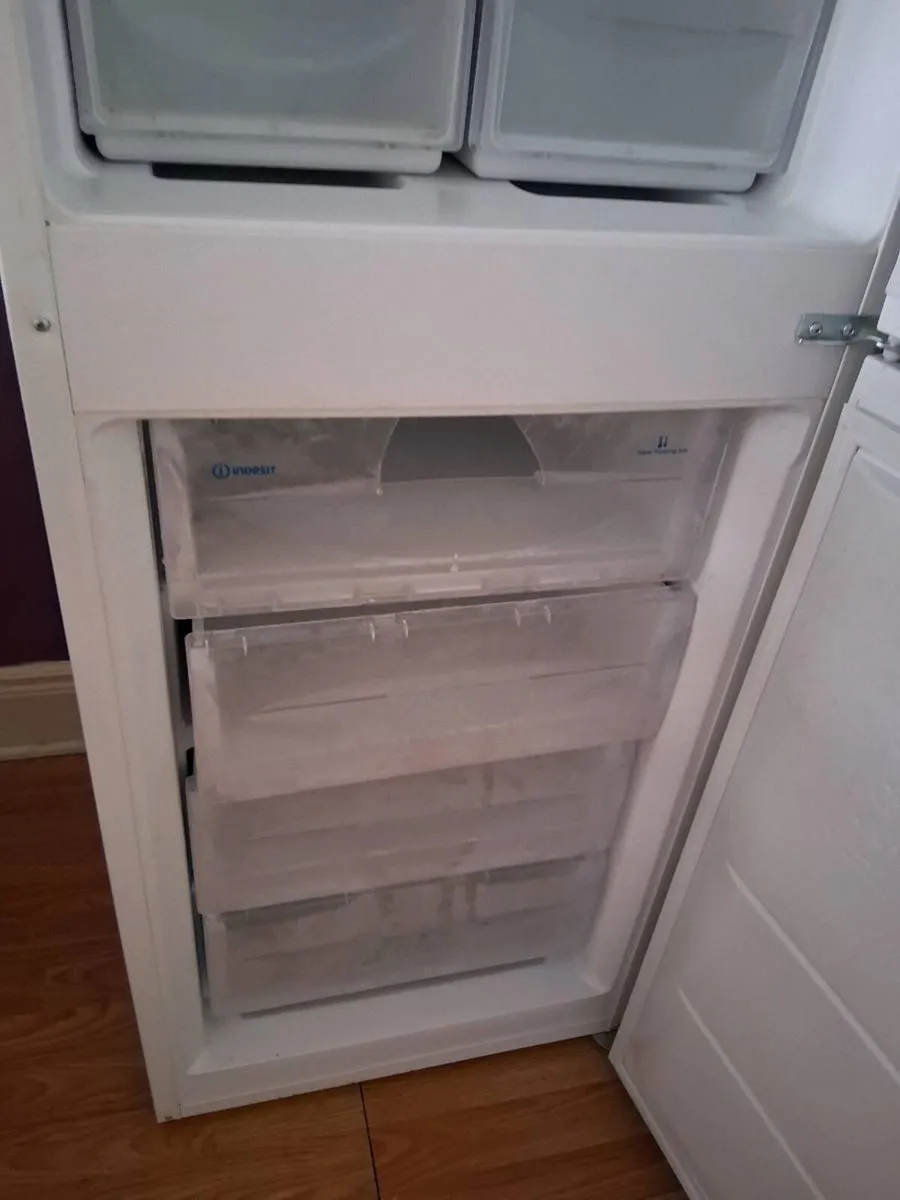 Fridge/Freezer - Image 4