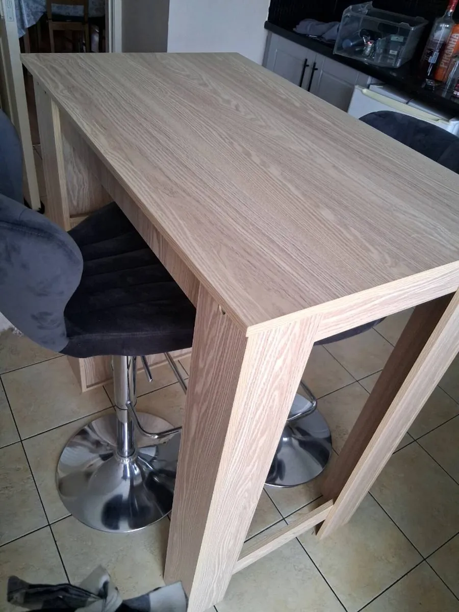 Bar & 2 Stools - Image 1