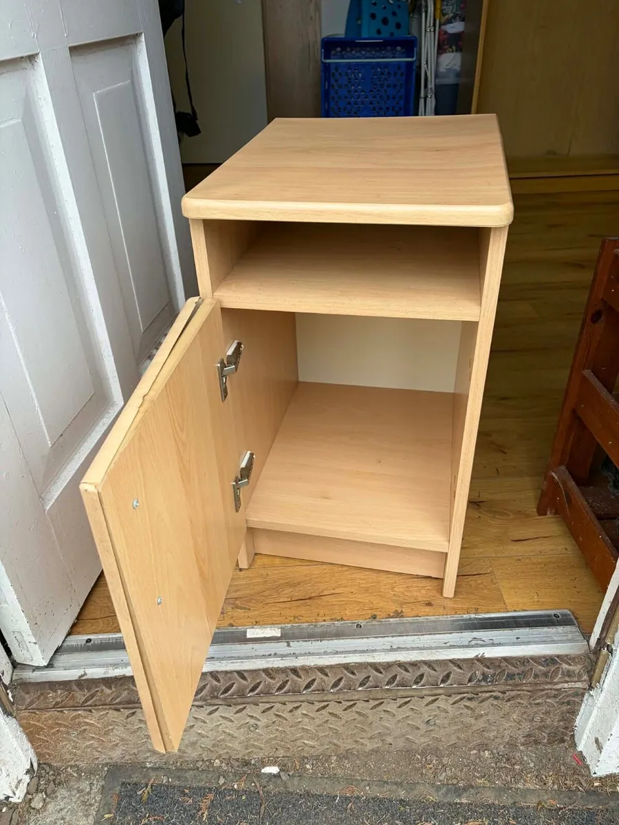 Locker x1 used €10 - Image 2