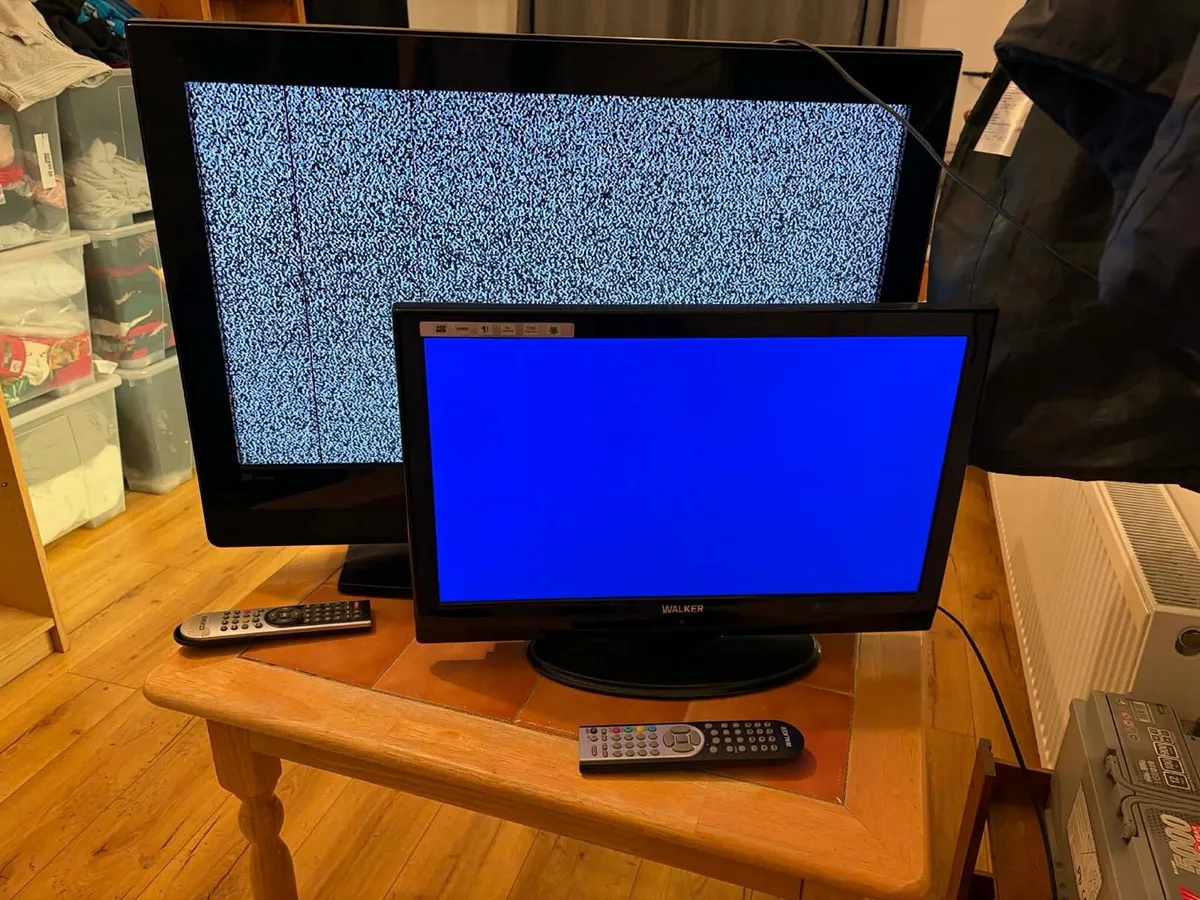 2 tv for sale one big free small €30 - Image 1