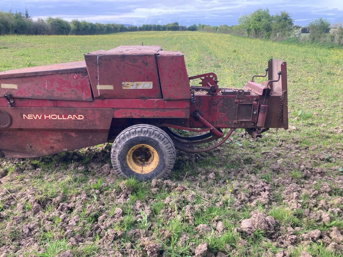 New Holland 370 - Image 2