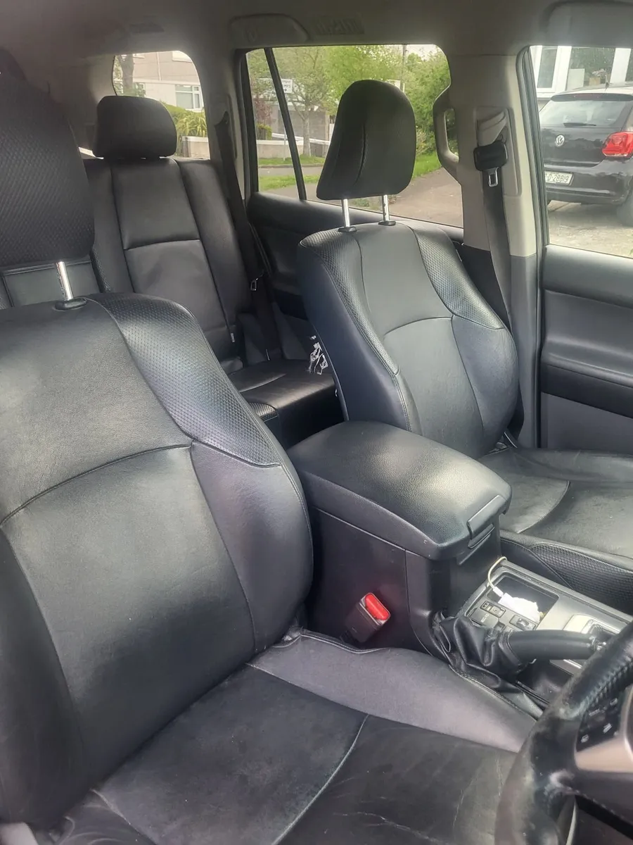 Toyota Land Cruiser 2013 - Image 2