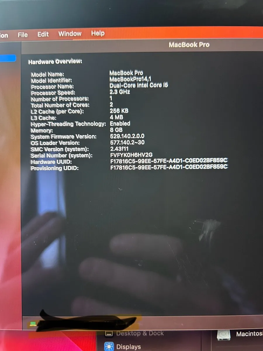 MacBook Pro 14.1 - Image 1