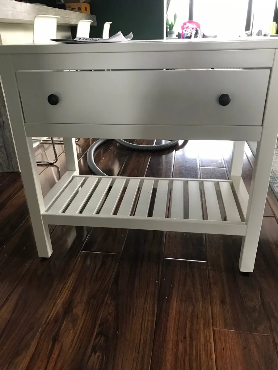 Bathroom Unit - Image 3