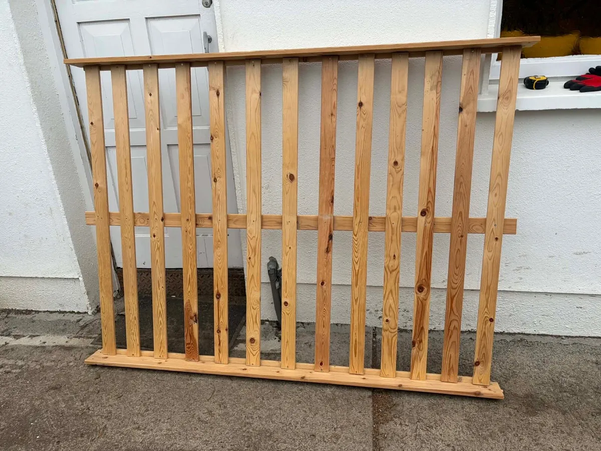 4,6 ft double bed frame - Image 2